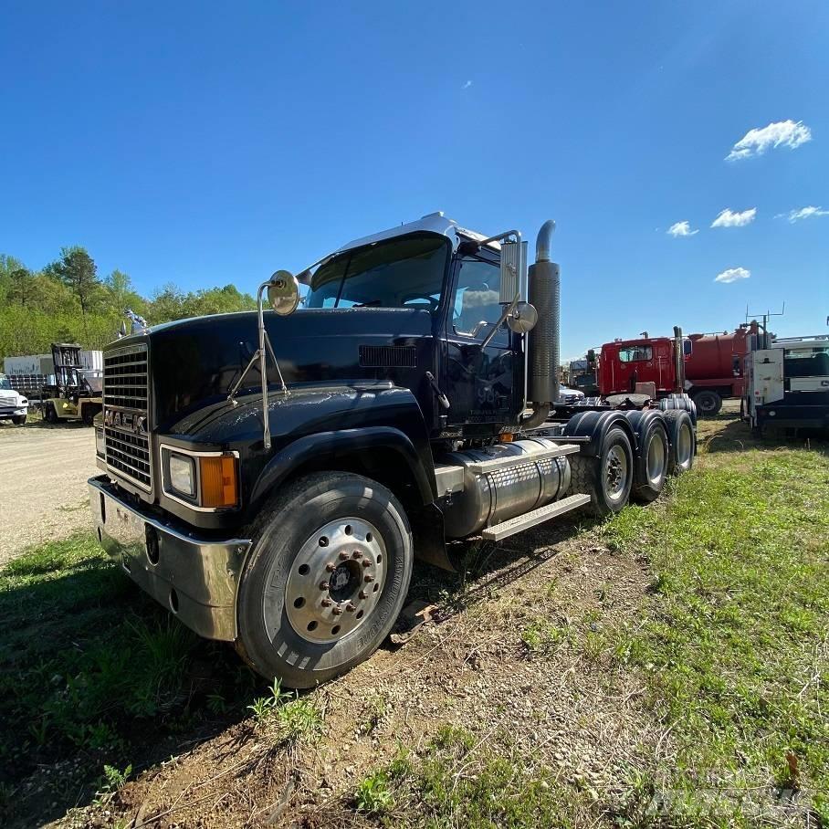 Mack CHN613 Ciągniki siodłowe