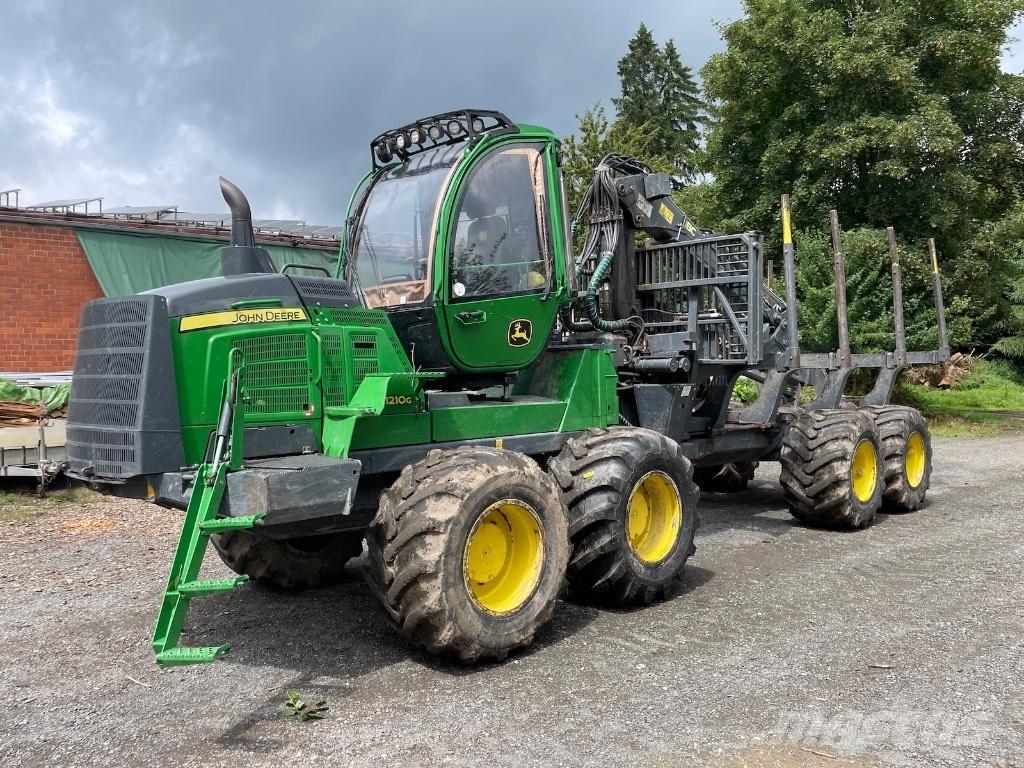 John Deere 1210 G Forwardery