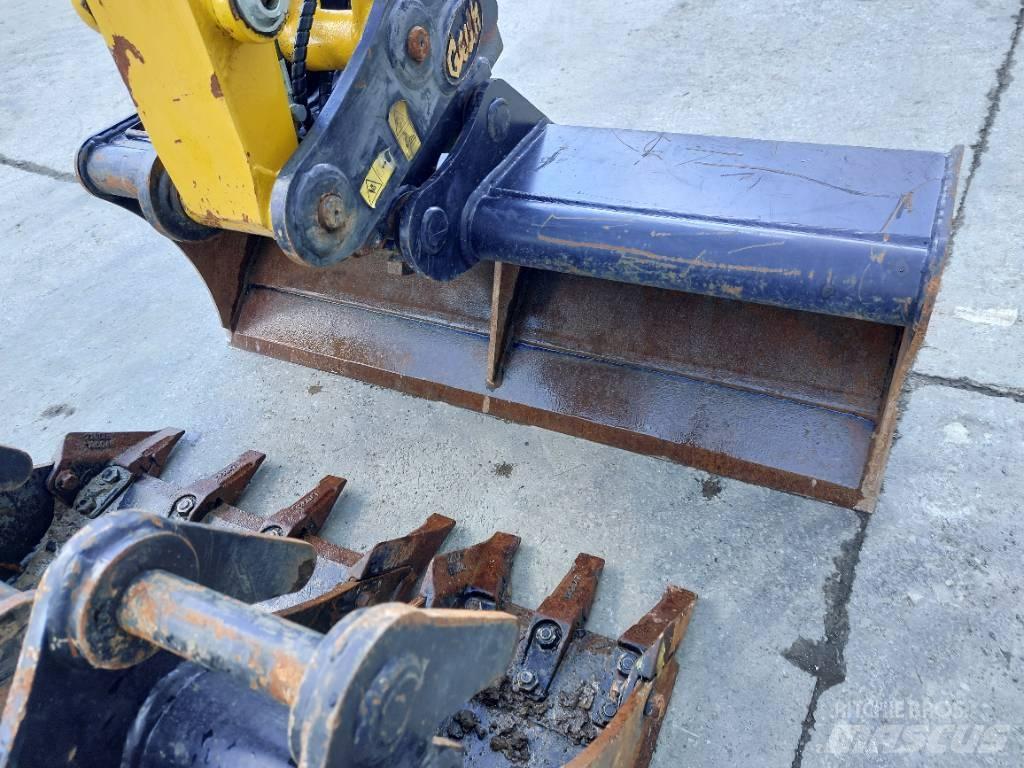 Komatsu PC26MR-5 Minikoparki