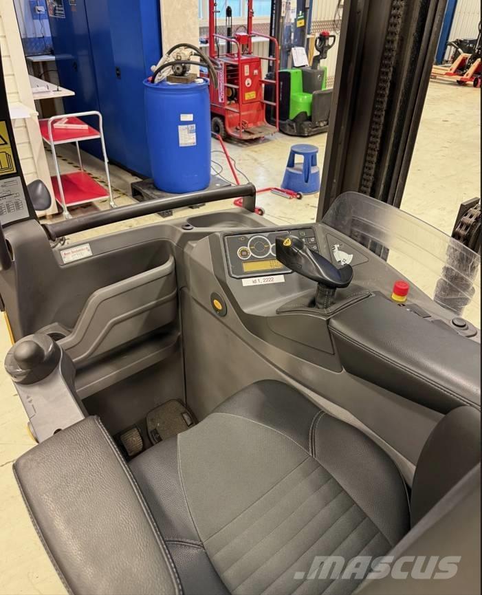 Atlet truck UMS160 Wózki widłowe wysokiego składowania