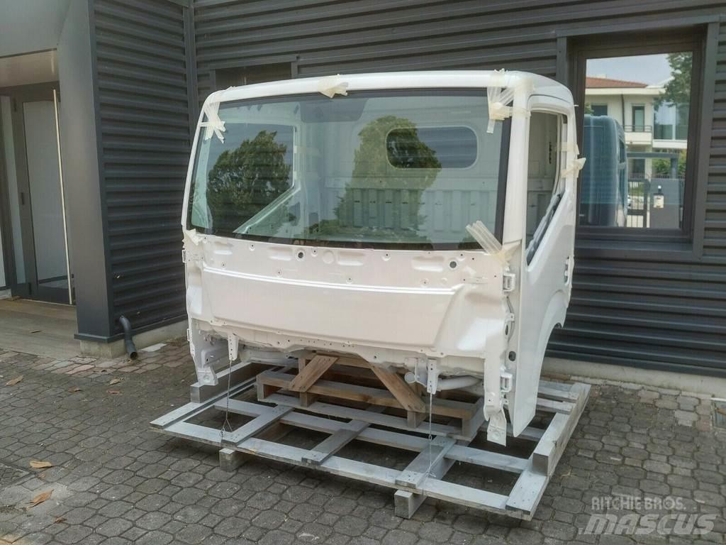 Renault Maxity Kabiny i wnętrze