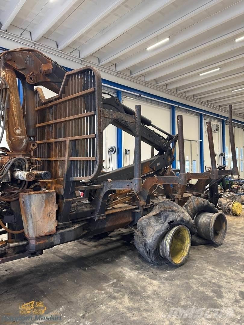 John Deere 1010E Forwardery