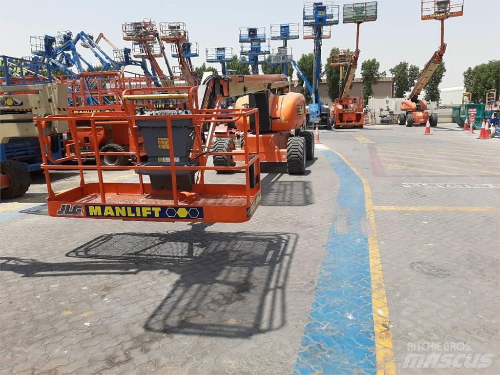 JLG 800AJ Podnośniki przegubowe