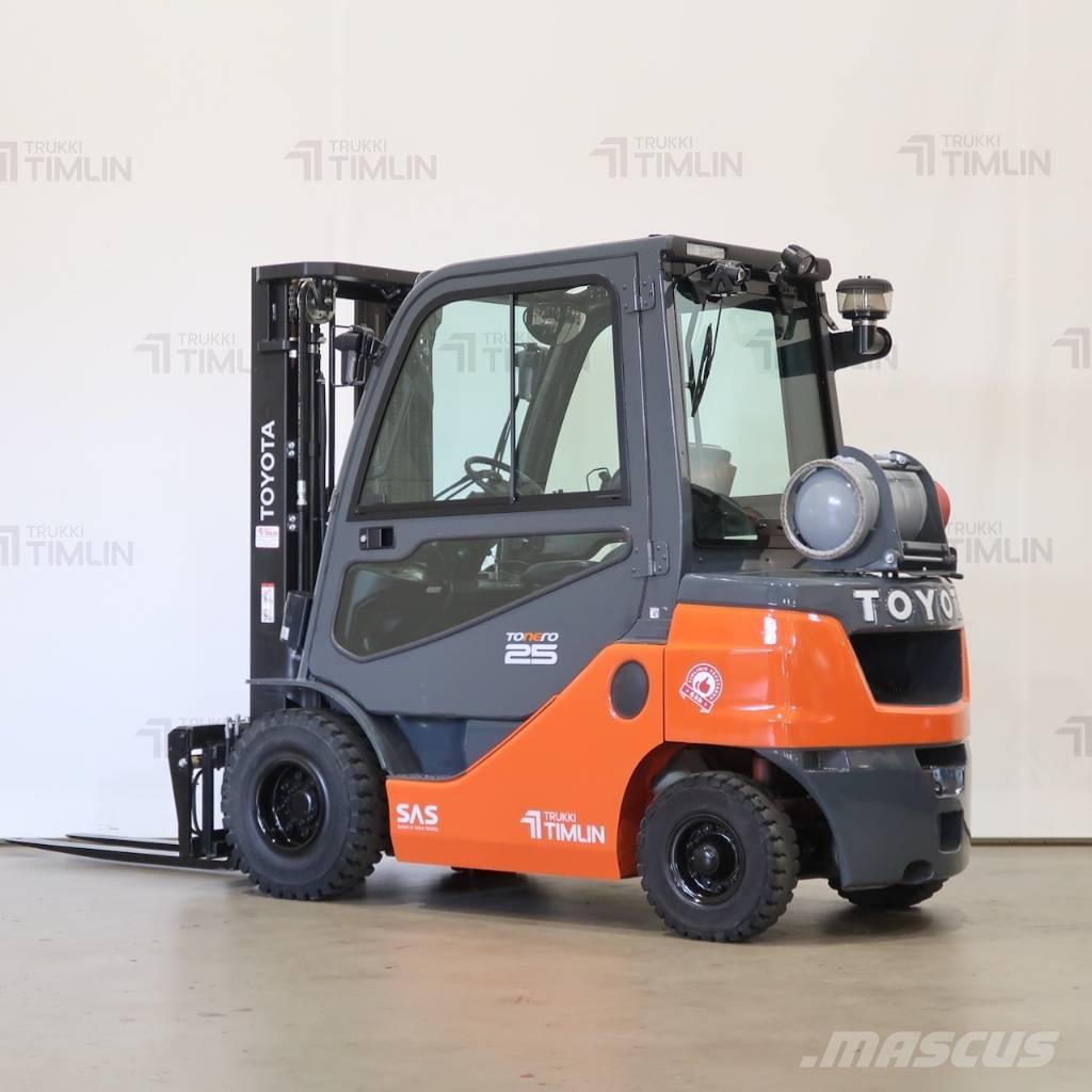 Toyota 02-8FGF25 Wózki LPG