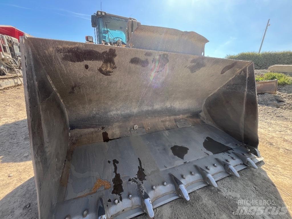 Volvo L180F Ładowarki kołowe