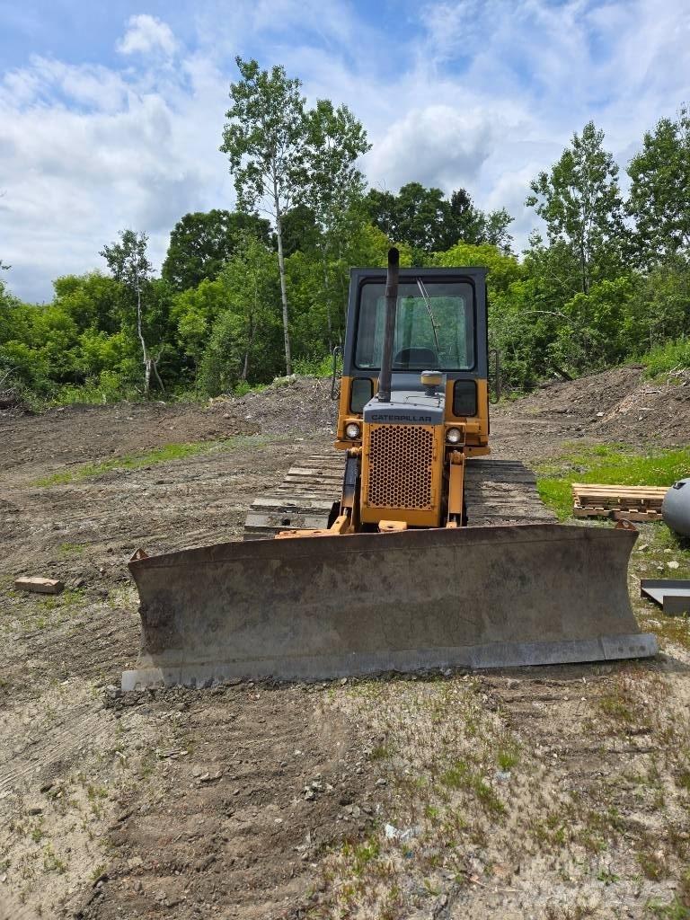 CAT D 3 B LGP Spycharki gąsienicowe