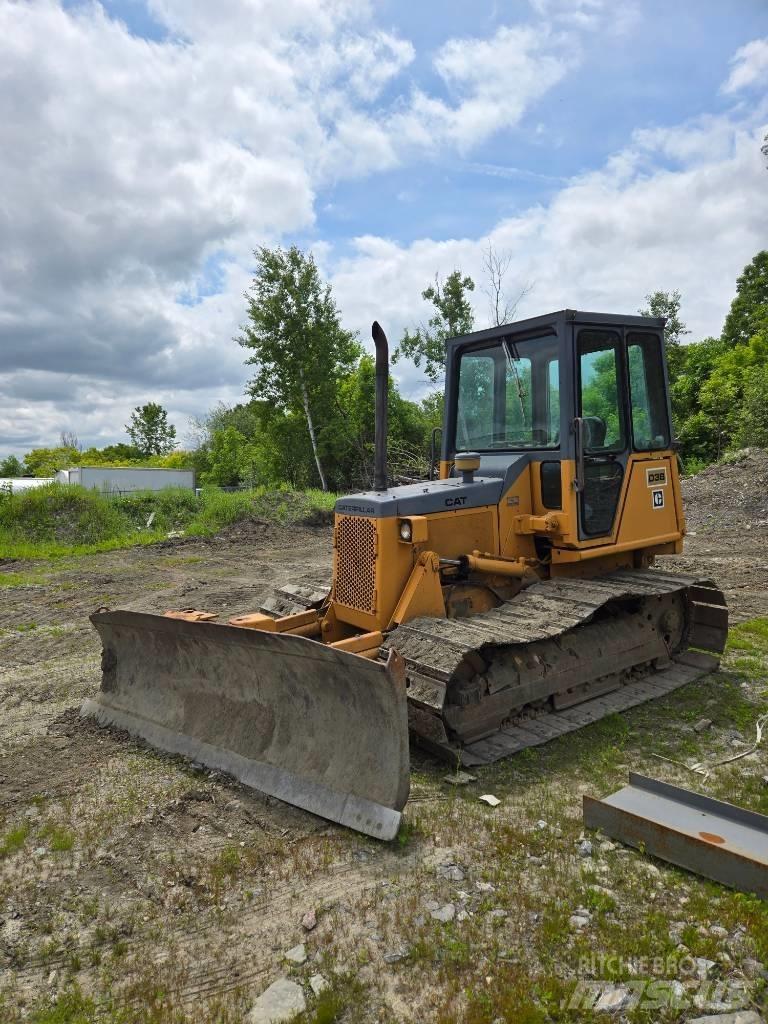 CAT D 3 B LGP Spycharki gąsienicowe