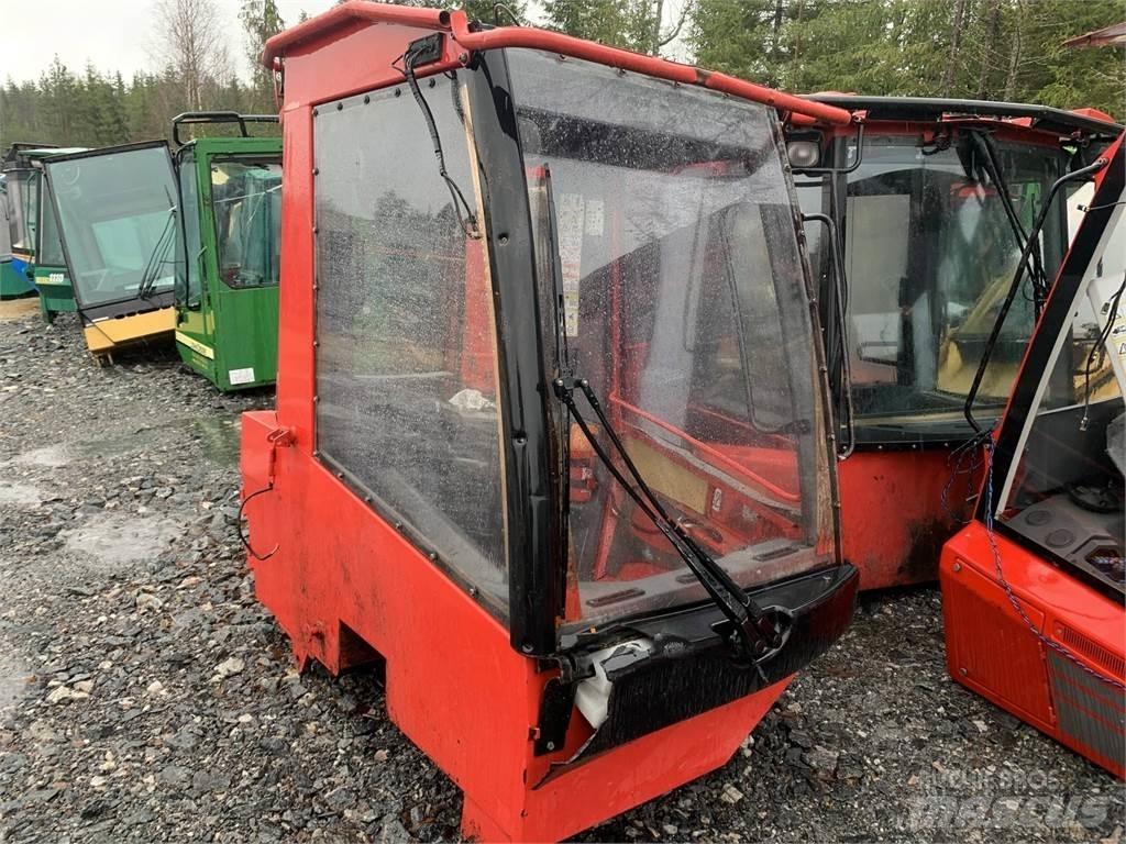 Komatsu 901TX Kabiny i wnętrze