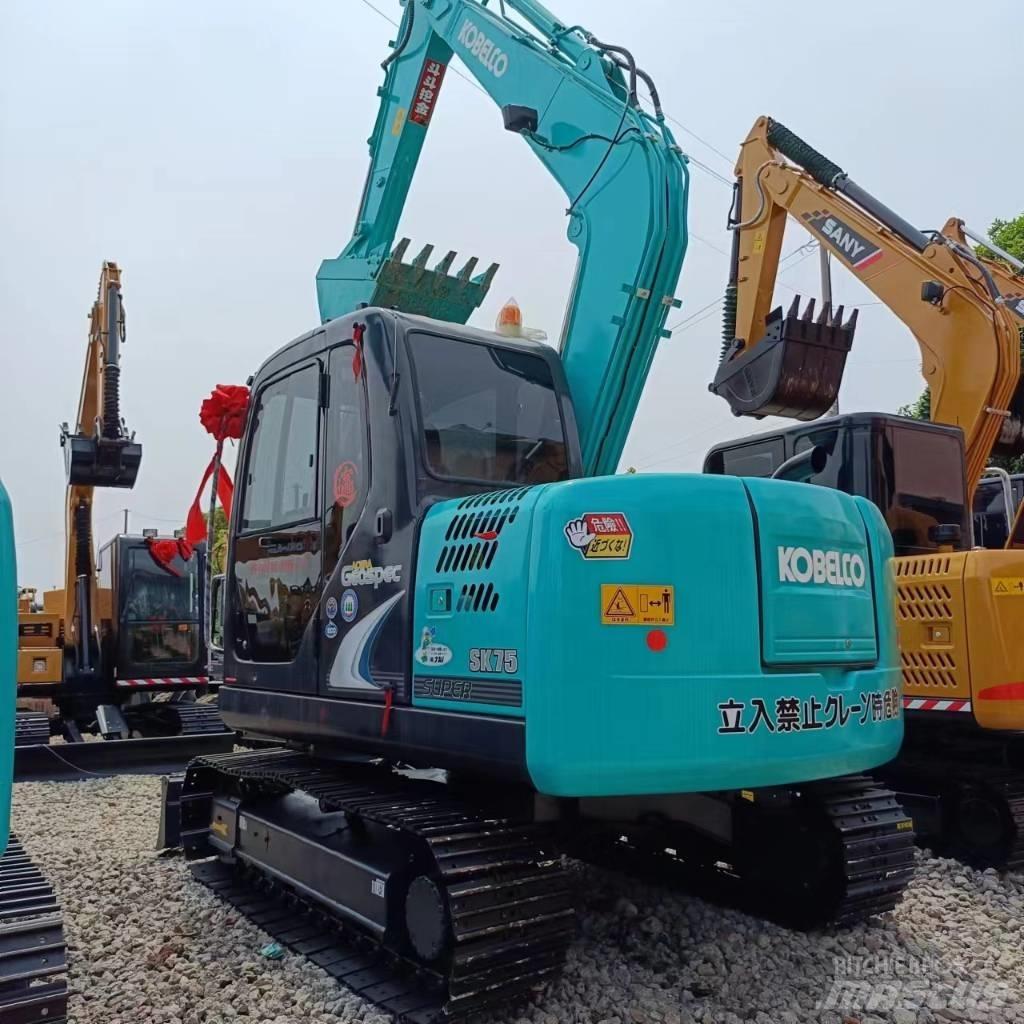 Kobelco SK 75 Koparki gąsienicowe