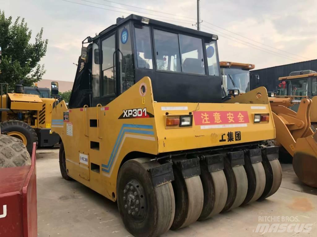 XCMG XP301 Walce ogumione