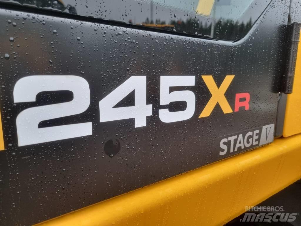 JCB 245 XR Koparki gąsienicowe