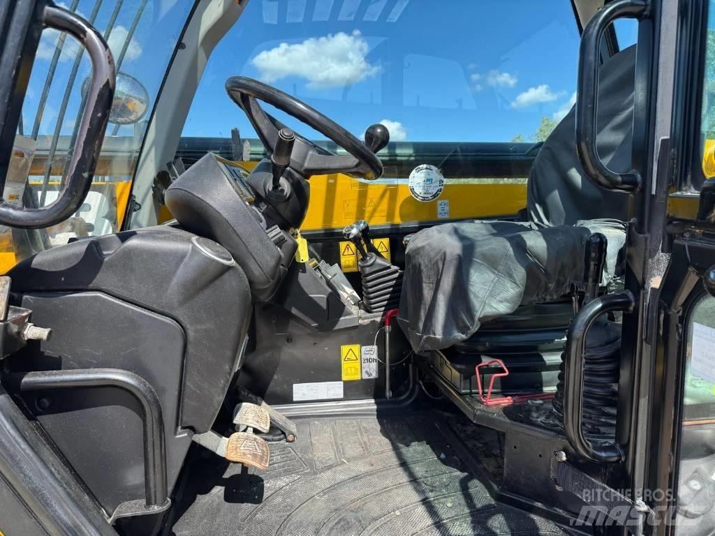 JCB 535-125 Hiviz Ładowarki teleskopowe