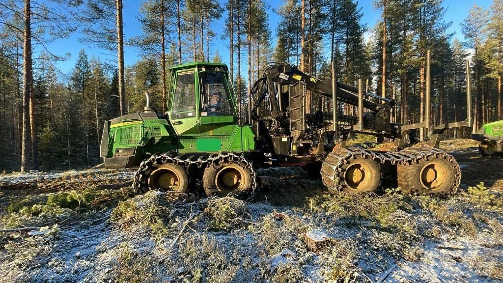 John Deere 1210G Forwardery