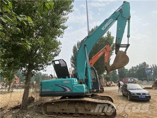 Kobelco SK200-10 Koparki gąsienicowe