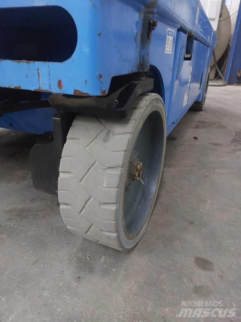 Haulotte Compact 14 Podnośniki nożycowe