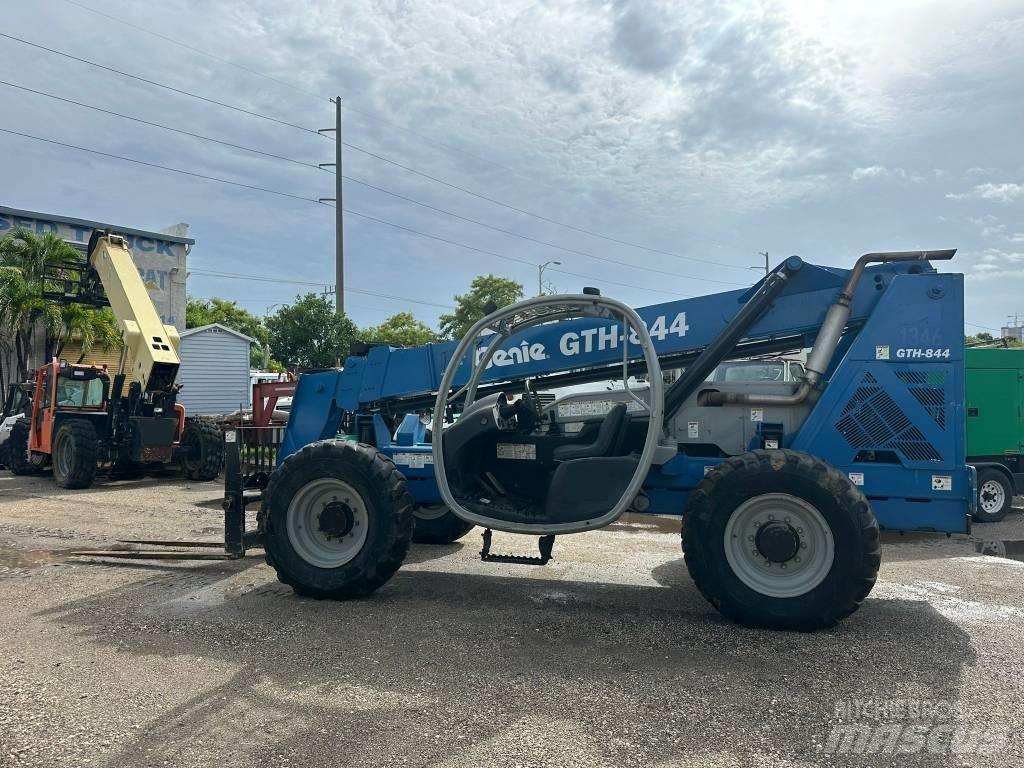 Genie GTH 844 Ładowarki teleskopowe