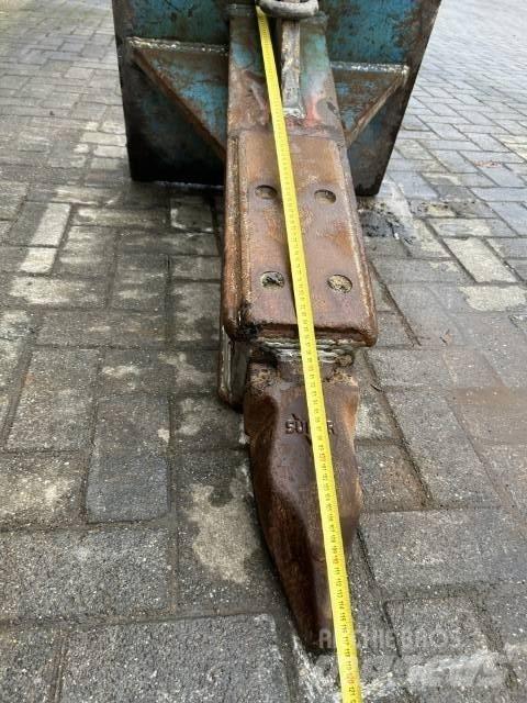  Ripper CW 30 Spulchniarki