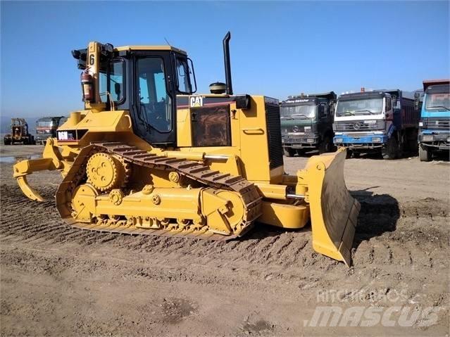 CAT D 6 M Spycharki gąsienicowe