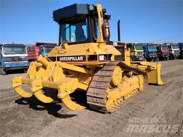 CAT D 6 M Spycharki gąsienicowe