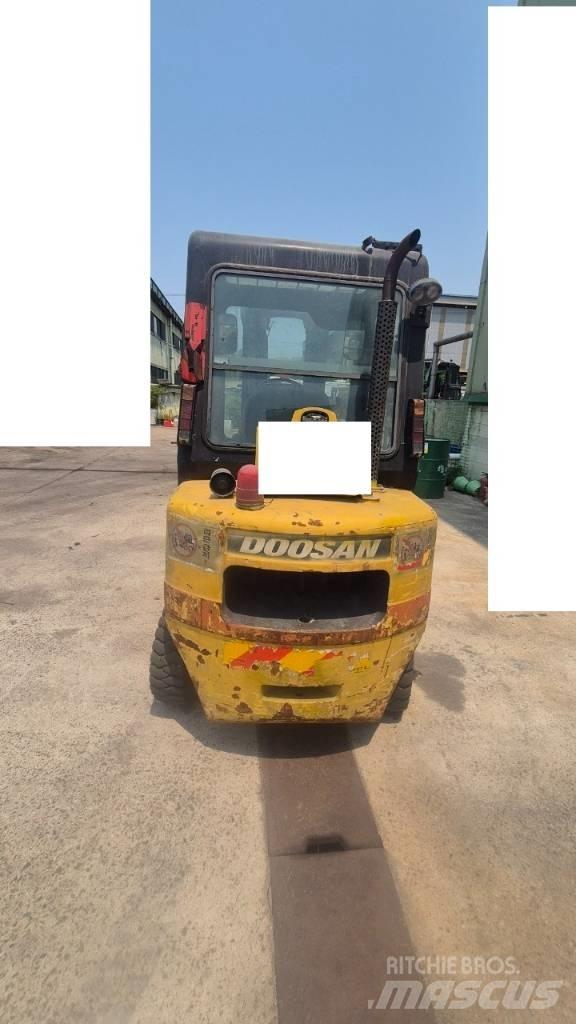 Hyundai D30 Wózki widłowe inne