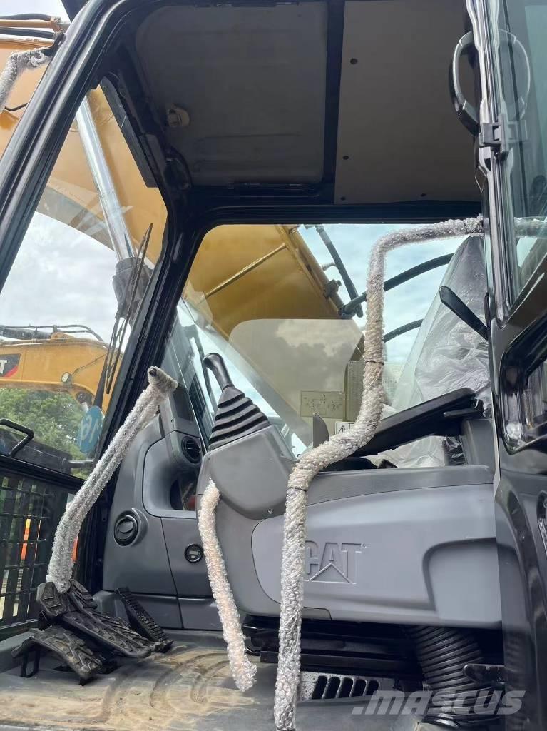 CAT 320 D Koparki gąsienicowe