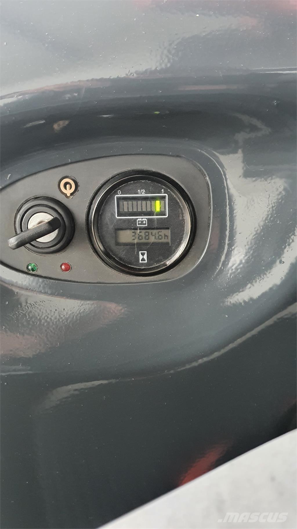 Linde L14AP Samojezdne maszyny do załadunku