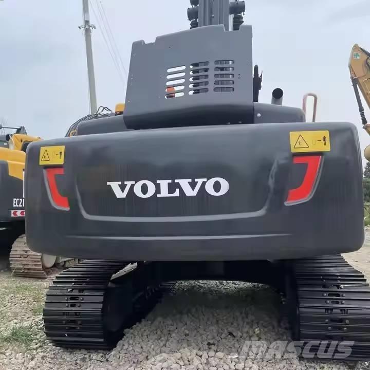 Volvo EC240D Koparki gąsienicowe