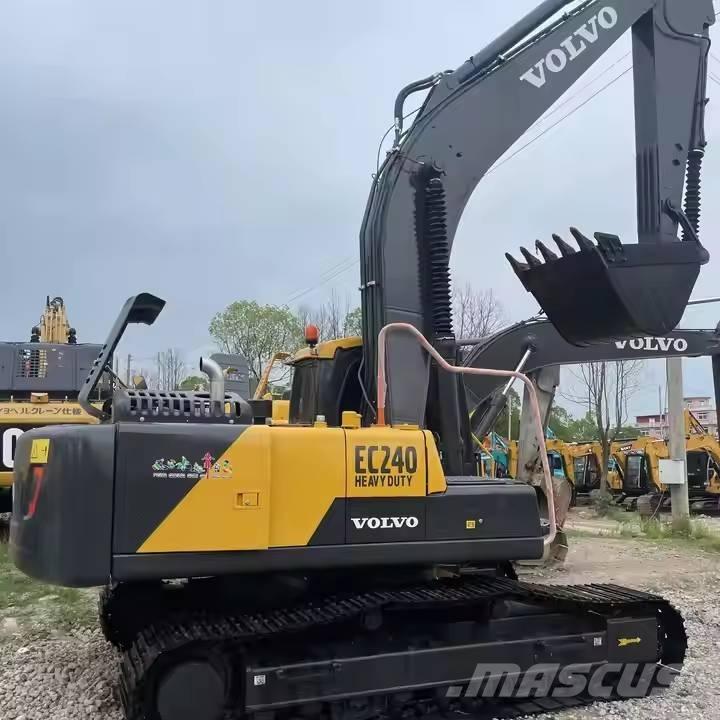 Volvo EC240D Koparki gąsienicowe