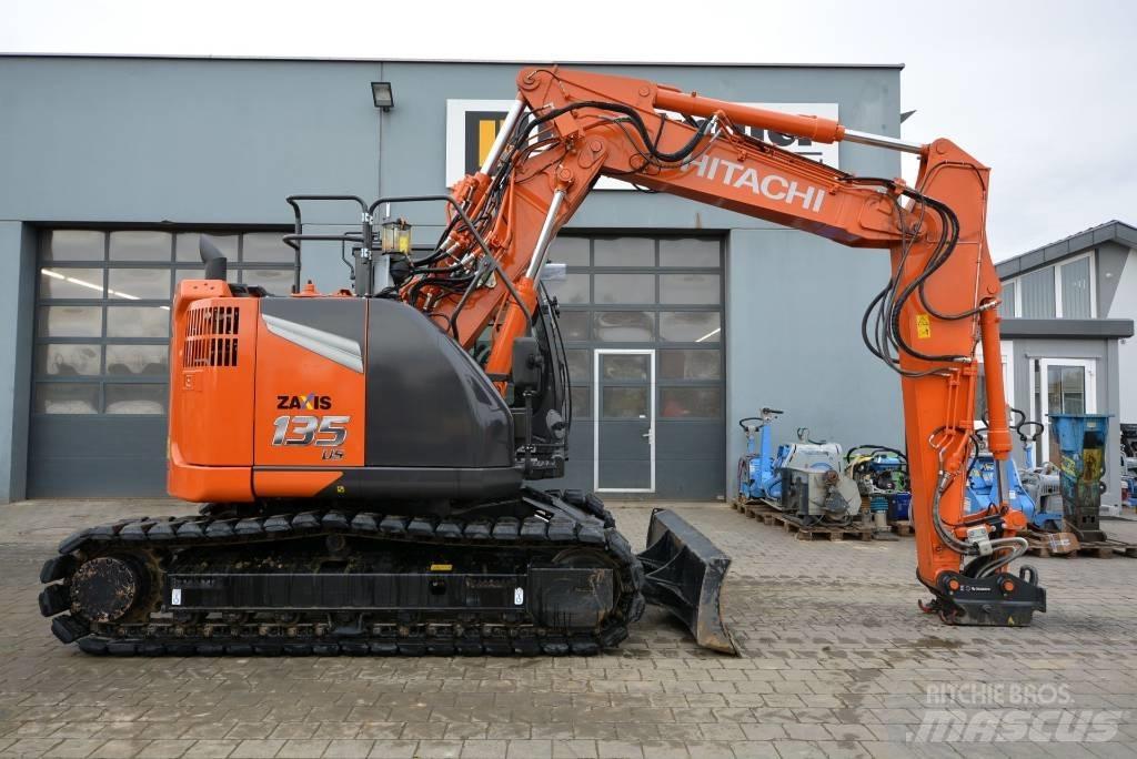 Hitachi ZX 135 US-7 Koparki gąsienicowe