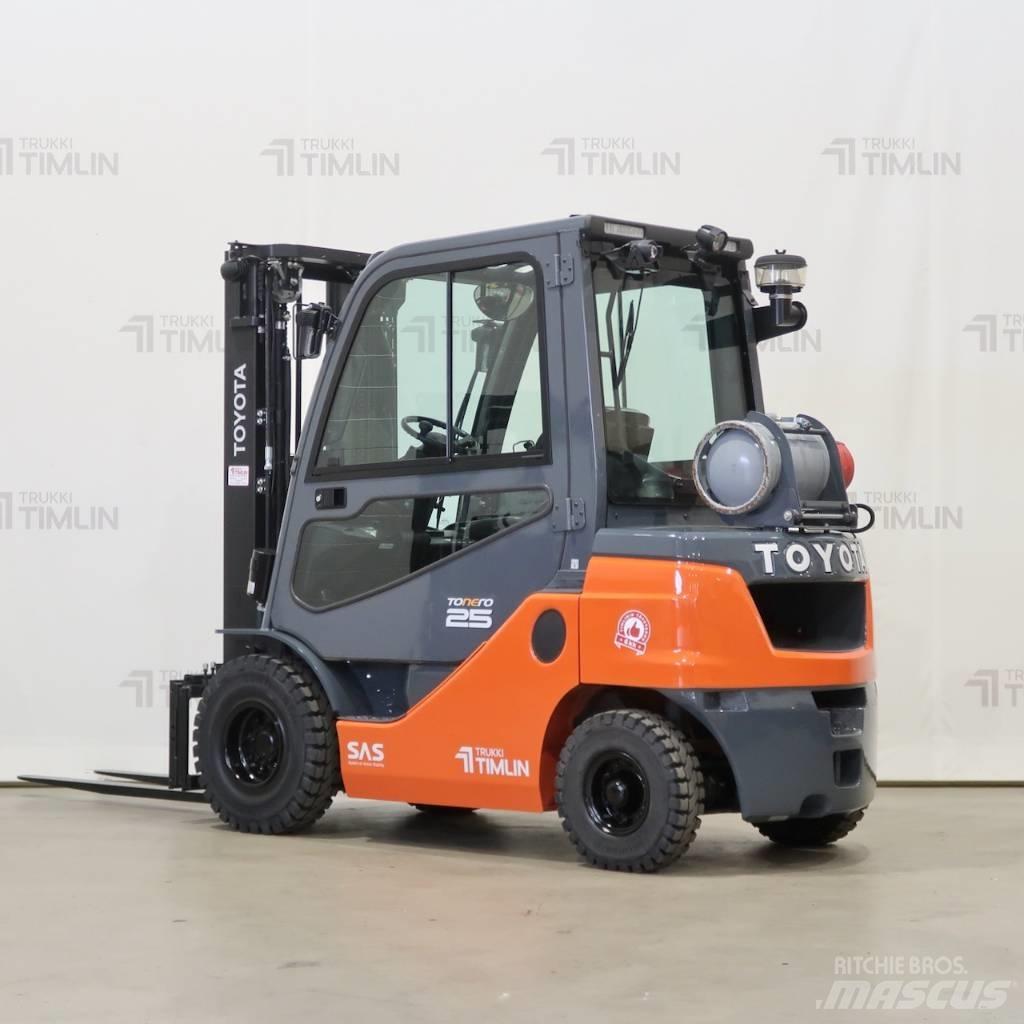 Toyota 02-8FGF25 Wózki LPG