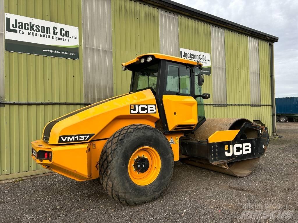 JCB VM 137 Walce jednobębnowe