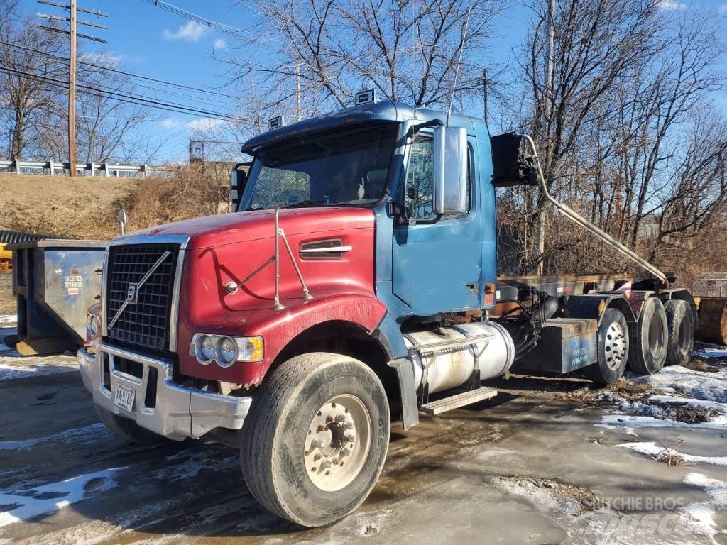 Volvo VHD84F Ciężarówki z wymienną zabudową