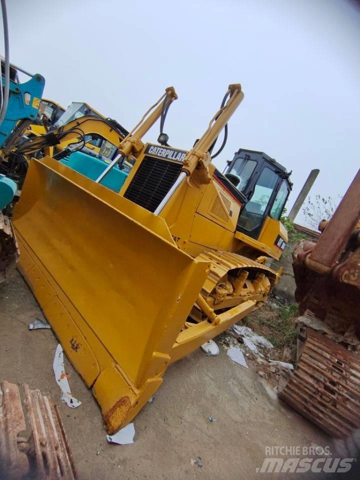 CAT D6G Spycharki gąsienicowe