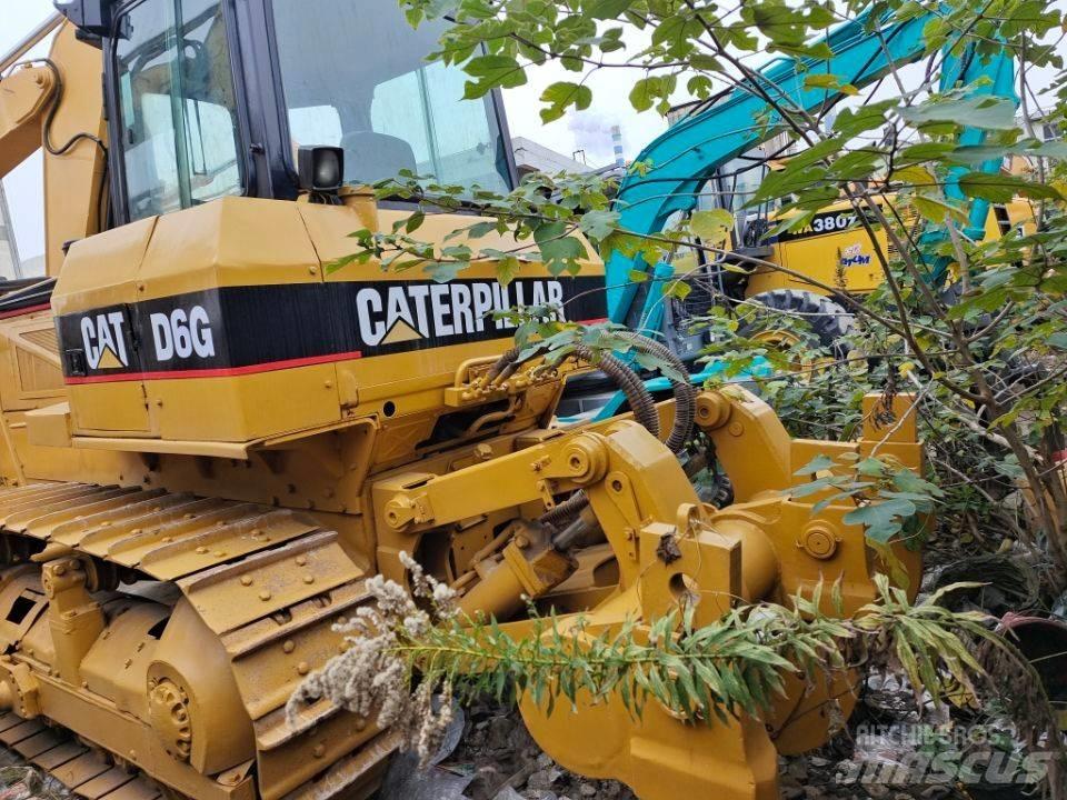 CAT D6G Spycharki gąsienicowe