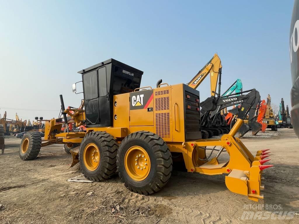 CAT 140 K Równiarki