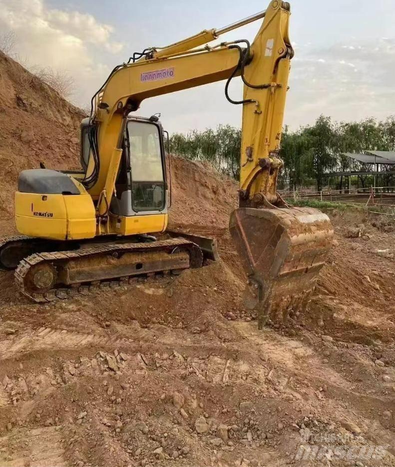 Komatsu PC78US Koparki gąsienicowe