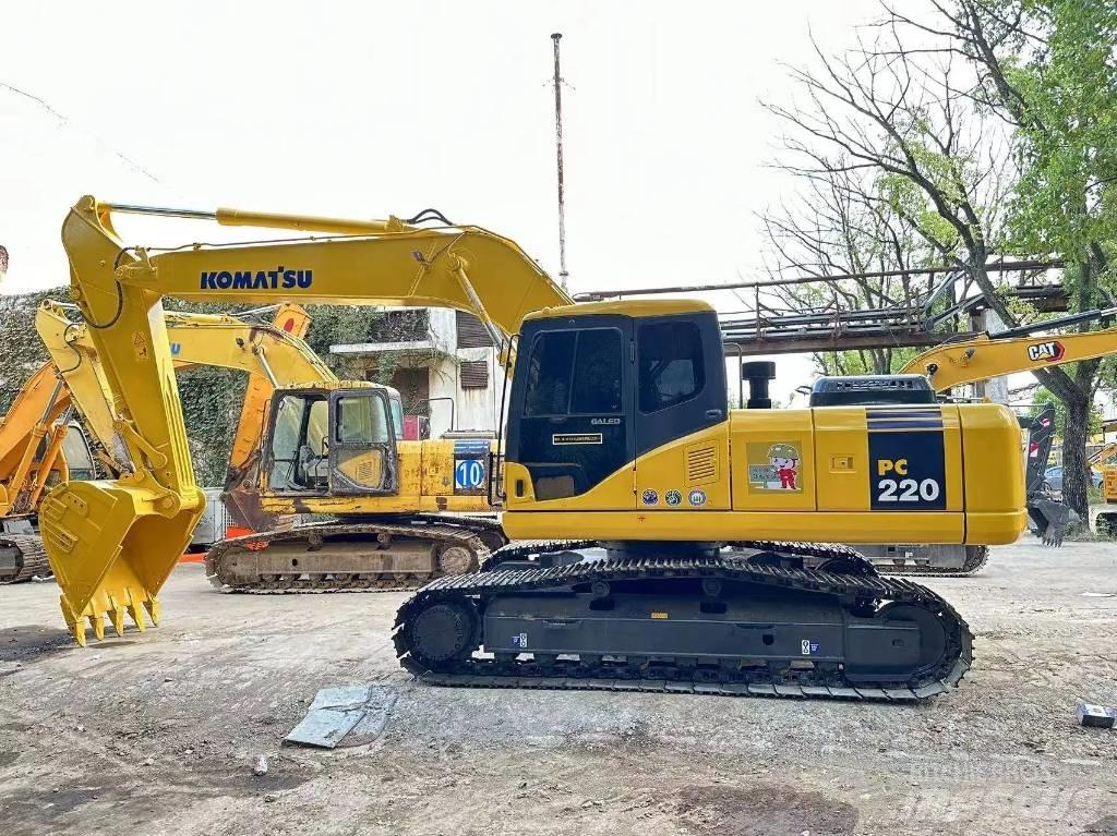 Komatsu PC 220-7 Koparki gąsienicowe