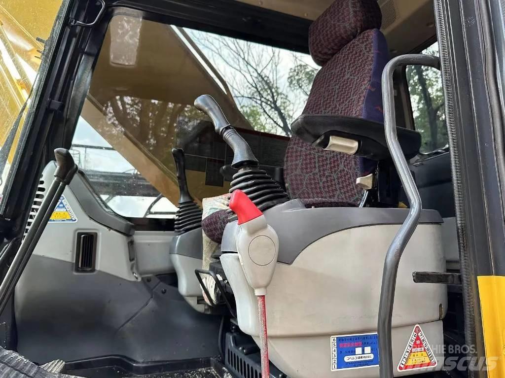Komatsu PC 220-7 Koparki gąsienicowe