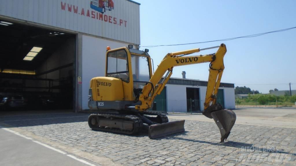 Volvo EC 25 Minikoparki