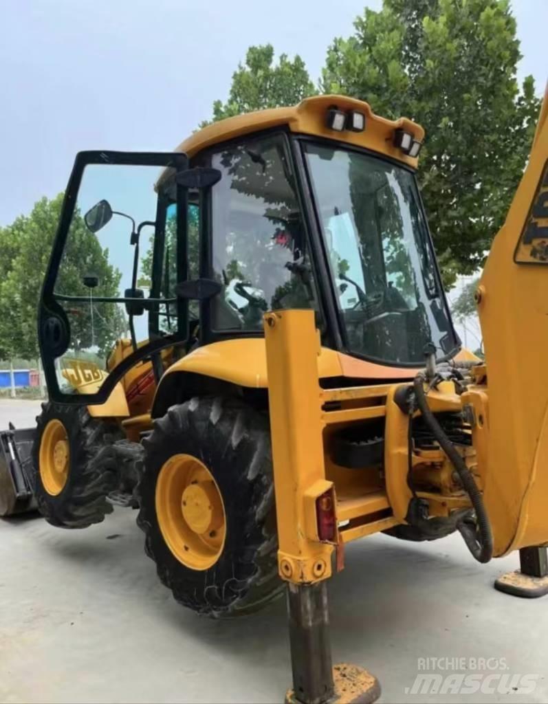JCB 4 CX Koparko-ładowarki