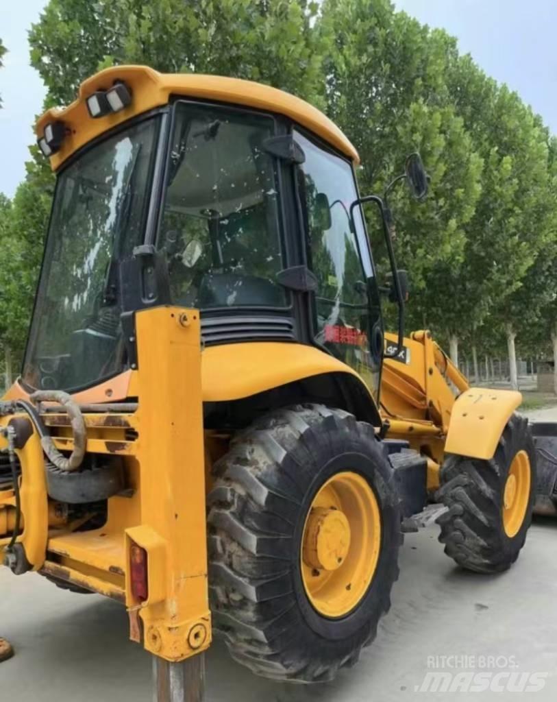 JCB 4 CX Koparko-ładowarki
