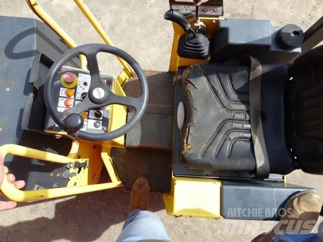 Bomag BW 80 ADH-2 Walce dwubębnowe