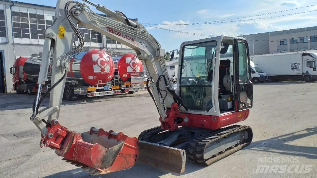 Takeuchi TB 240 Minikoparki