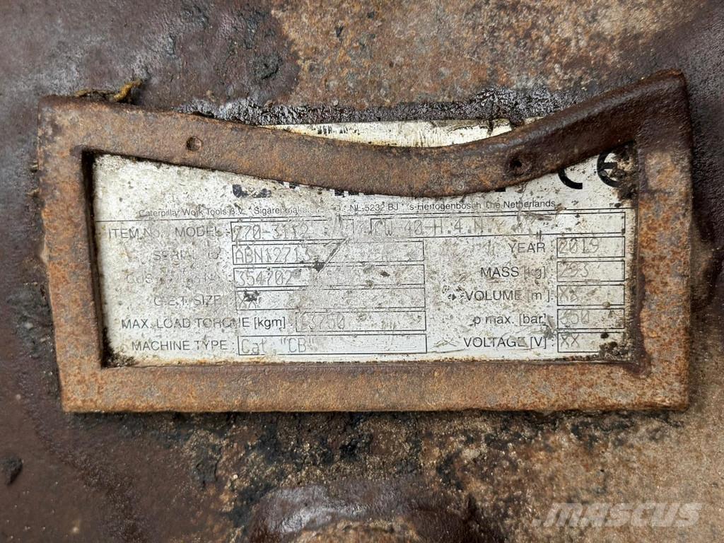 CAT 326F L Koparki gąsienicowe