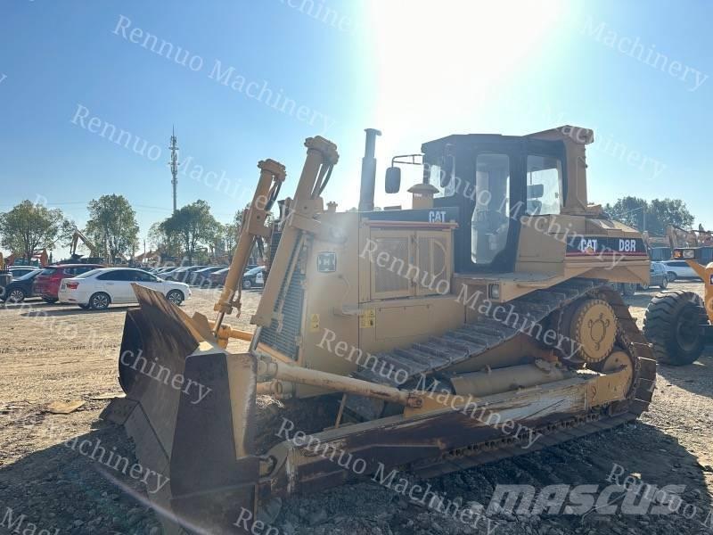 CAT D 8 R Spycharki gąsienicowe