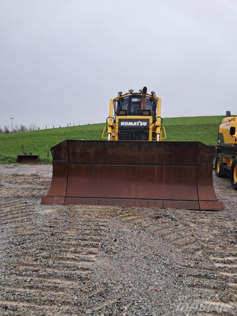 Komatsu D 65 PX-17 Spycharki gąsienicowe