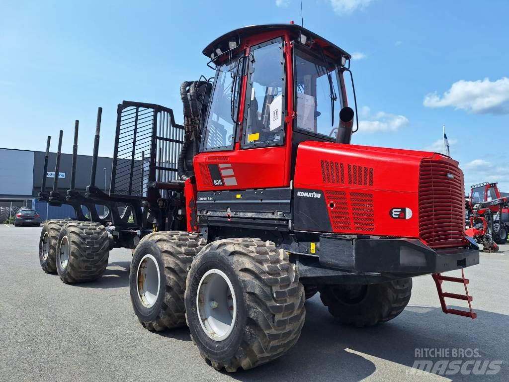 Komatsu 835 Forwardery