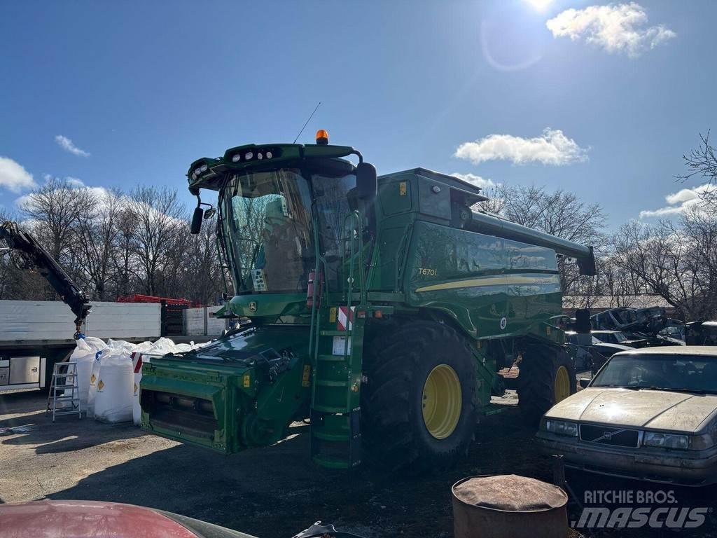 John Deere T670 Kombajny zbożowe
