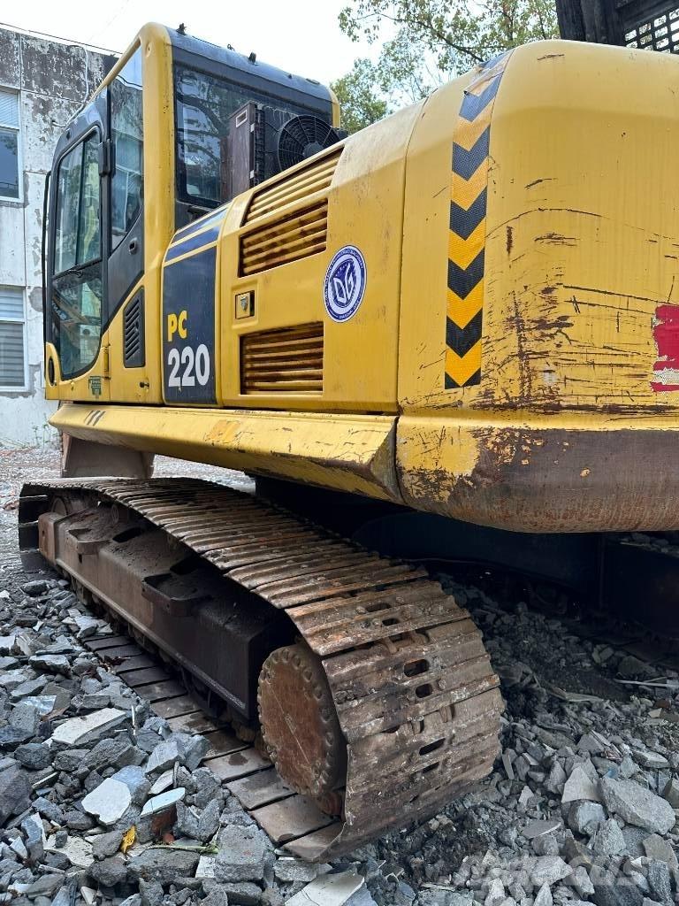 Komatsu PC220-8MO Koparki gąsienicowe