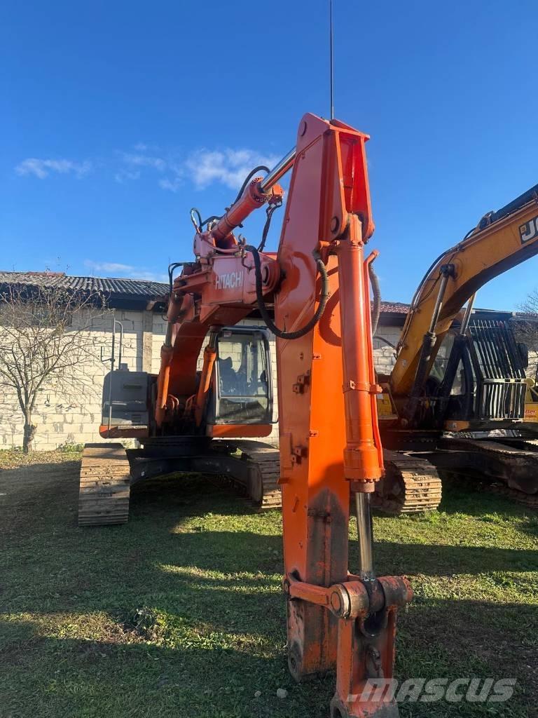 Hitachi ZAXIS 210LC Mosty, wały i osie
